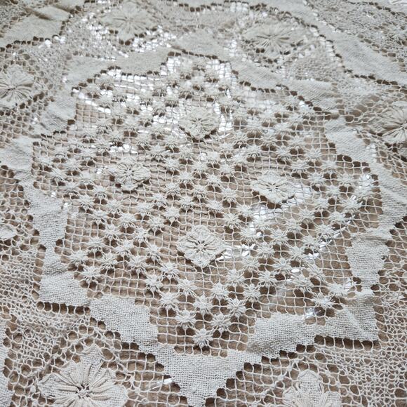 Handmade crotched doily 27.5x27.5 - Picture 3 of 5